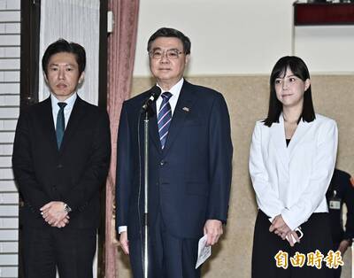 藍白財劃法修惡舉債5600億 周軒：2026年經濟成長率直接腰斬