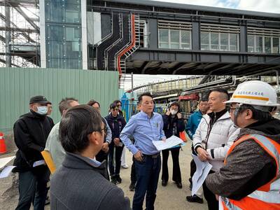 台鐵內壢車站將設跨站天橋東側出入口 闢建人行空間串聯興仁路