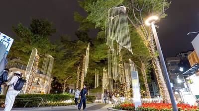 北捷雙連、中山站線形公園歲末點燈 夢幻光廊全長近1公里