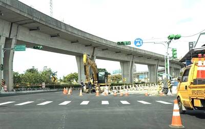 用路人注意！國1中豐交流道將通車 中壢興南路口分隔島拆除