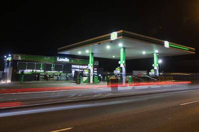 柴油車銷量慘！英最快2030年停供柴油 專家曝「1關鍵」反駁