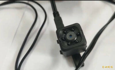 主任教官由愛生恨！男女教師在校嘿咻性愛片外流