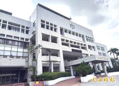 超扯！沿路偷5種車代步 從單車一路換到汽車