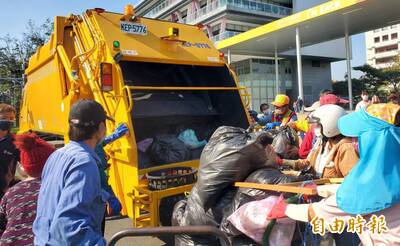 高雄春節4天停收垃圾 除夕夜不收垃圾