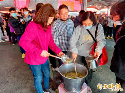 宜蘭馬年走春「呷平安」 222間廟宇分享平安粥
