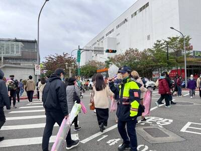 內湖花市、賣場將湧春節採買潮 公車改道、交管措施一次看