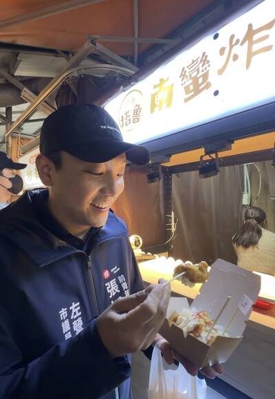 選舉好累！ 張以理吃炸雞吃出心得：左楠這3家必吃