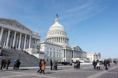 《TAIPEI TIMES》 Taiwan defense doubts raised in US&rsquo; CRS report