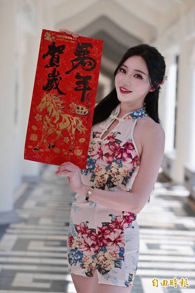 「國旗正妹」謝立琪坦承單身   男神範本點名他