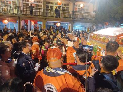 台南東山碧軒寺觀音佛祖回駕 碧雲寺湧入信眾