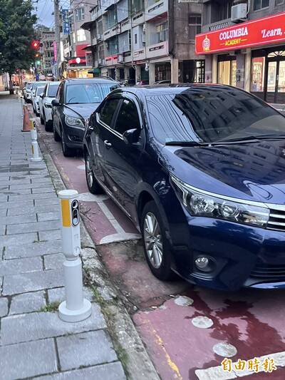 竹東智慧停車柱QR code「神隱」 查詢、繳費均卡關