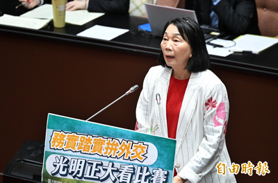 白委蔡春綢質詢李洋 網抓包弟弟涉職棒簽賭組頭