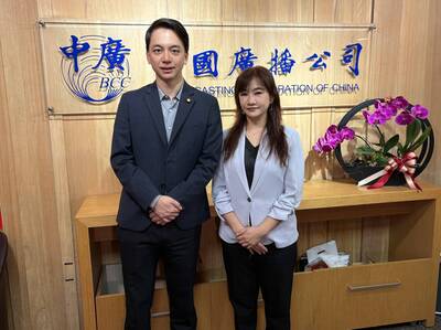 總統出訪受訪 牛煦庭酸民進黨大內宣：要討拍到什麼時候？