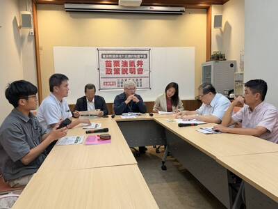 爭取苗栗油氣井回饋金有成 陳品安促成經費調增至1.14億、受惠人數破萬