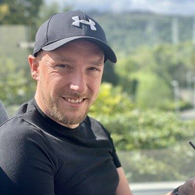 兼差同志AV男優！英國議員遭踢爆經營OnlyFans 當選一週閃辭