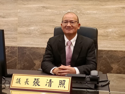 暴漲近30倍！ 台灣「政壇股王」是他  持股總市值逾58億