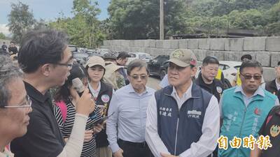 萬里溪堰塞湖黃色警戒解除 季連成到花蓮督軍防災