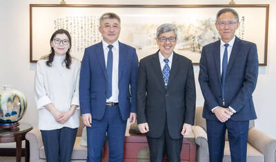 中研院攜手宜大拓展國際合作 與蒙古科學院生研所簽合作備忘錄