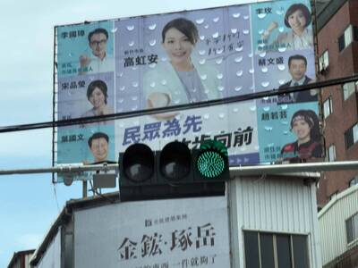 竹市藍白合喊假的？高虹安與白營合掛「民眾為先」看板 錢康明籲藍營醒醒吧