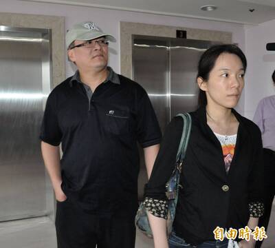 陳幸妤獲全網力挺牙醫診所湧「五星送暖」 趙建銘診所慘吃一星負評