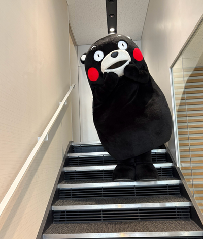 熊本熊震災後恢復活動！ 探訪避難所帶來歡笑
