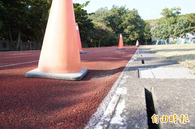 PU跑道使用17年 台中大楊國小爭取整建