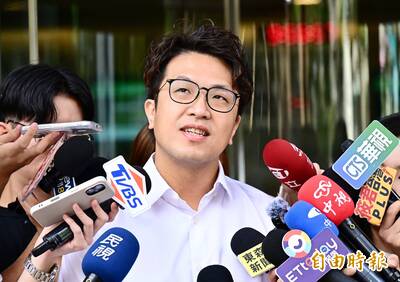繼母嚴厲栽培 沈伯洋坦言：我有說過「你又不是我媽！」