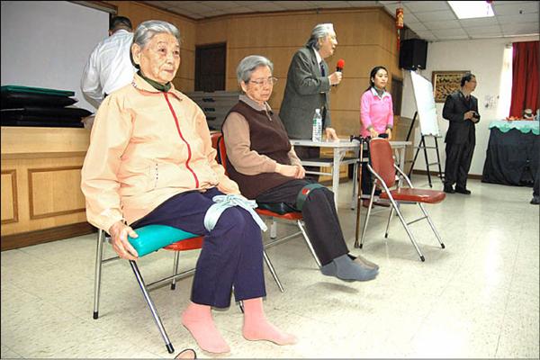綁腳加踢腳治好長短腳 地方 自由時報電子報