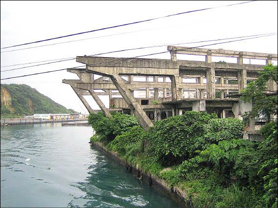 和平橋頭的阿根納造船廠舊址。（記者盧賢秀攝）