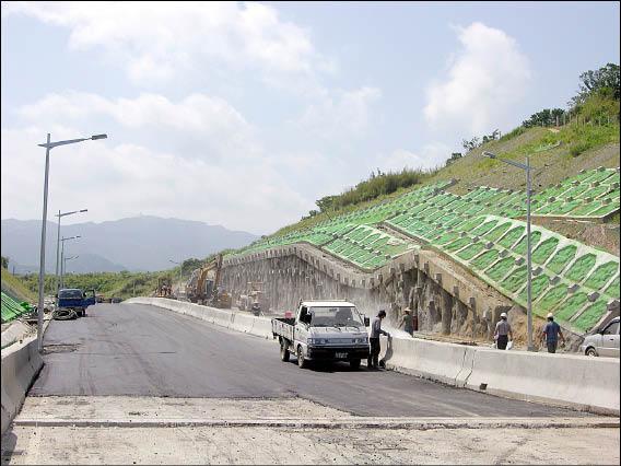 聯外便捷 萬瑞深澳坑匝道下月通車 地方 自由時報電子報