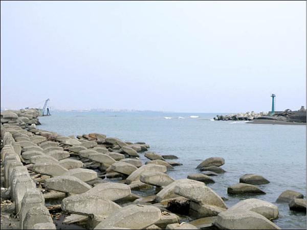 疏浚未竣工汕尾漁港漁民憂汛期 地方 自由時報電子報