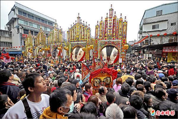 神豬獻祭 三峽祖師廟人潮擠爆 - 生活 - 自由時報電子報