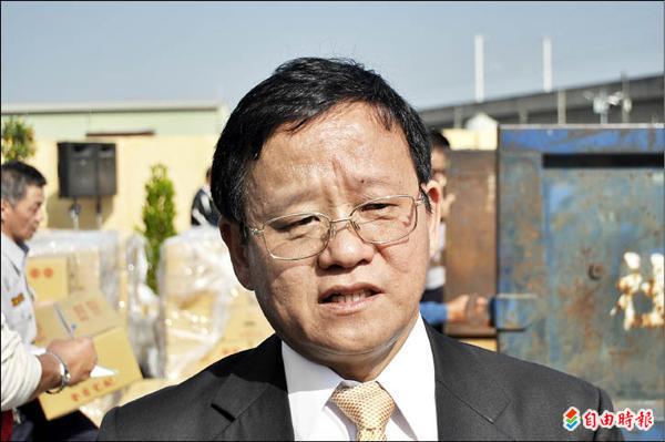 晉禾昨再發五千包愛心米，董事長蔡永裕號召企業行善。 （記者蘇福男攝）