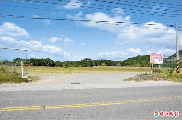 三軍聯訓基地在出火附近的演訓場，地勢平整又有一大片草地。（記者葉永騫攝）