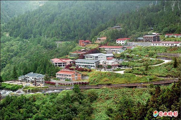 目前太平山莊的扁柏館報廢，香杉館在整修，兩館都無法住人。住宿空間大幅縮水，目前只能住92人。（記者江志雄攝）