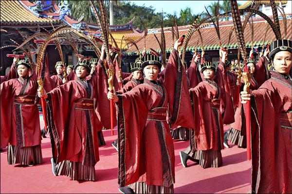 孔廟春祭 男女禮生一比一 - 地方 - 自由時報電子報
