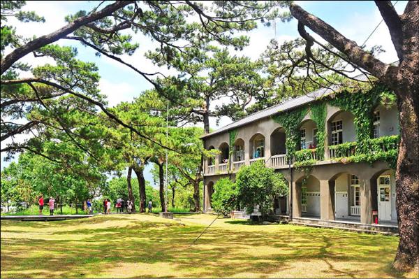 花蓮市松園別館九月二日起將收門票，盼透過收費提升遊憩品質。（記者花孟璟攝）