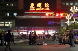 中國雲南省昆明車站日前發生恐怖攻擊事件，造成29人遇難和143人受傷，目前27人已出院，1人有生命危險。（法新社）