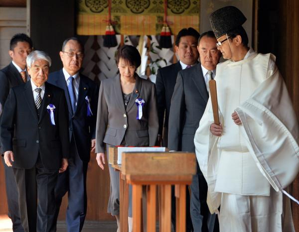 日本跨派系的146名議員，今天上午集體出席靖國神社的春祭。（資料照）