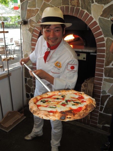 陳綢阿嬤感動他 披薩世界冠軍來台獻愛 - 生活 - 自由時報電子報