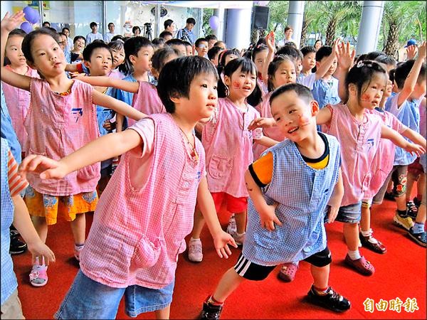 國中小減班趨勢不退，部分學校希望透過幼兒園增班，從幼兒園開始留住學生。（記者何玉華攝）