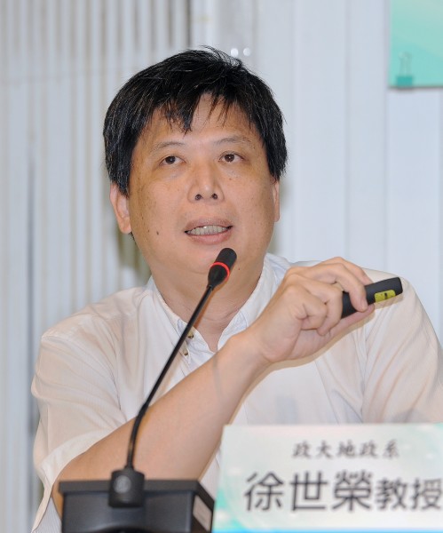 基市議員涉集體貪瀆，18名議員列被告，政治大學地政學系教授徐世榮今天怒批這又是國民黨政治操作手法。（資料照，記者廖振輝攝）