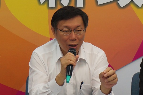 無黨籍台北市長參選人柯文哲今將首次爲親民黨參選人站台，是否將與宋楚瑜有互動備受矚目。（記者涂鉅旻攝）