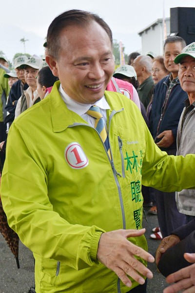 宜蘭縣選舉委員會後天將舉辦首場縣長選舉公辦電視政見發表會，圖為宜蘭縣長林聰賢。（資料照，記者朱則瑋攝）