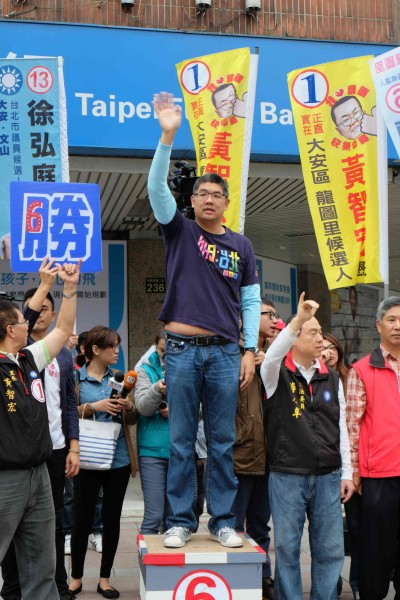 國民黨台北市長候選人連勝文，懷疑柯營自主公布的通訊資料有動手腳，不具公信力。（資料照，記者盧姮倩攝）