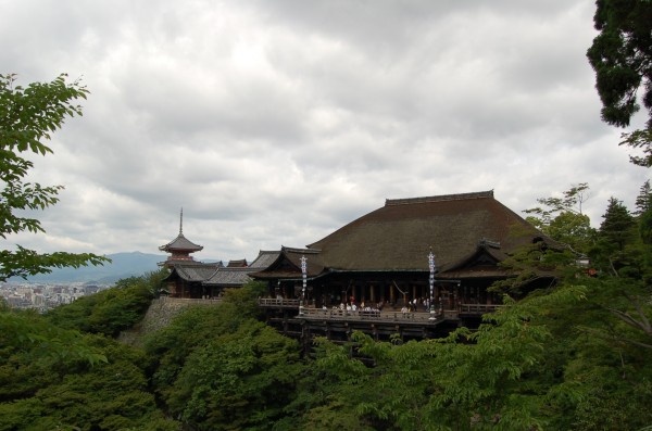 京都市政府為了維護清水寺旁的古建築物完整性，對違法的建築物強制動工，創下首例。（資料照，記者洪定宏攝）