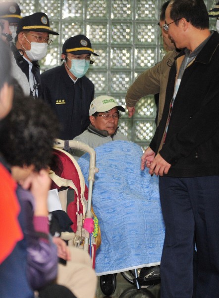 矯正署明天上午將審議前總統陳水扁保外就醫案,如獲准,預計最快明天下午就可出獄。(資料照,記者廖耀東攝) 矯正署明天上午將審議前總統陳水扁保外就醫案,如獲准,預計最快明天下午就可出獄。(資料照,記者廖耀東攝)