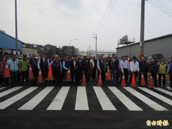 后里三光路尾段舉行通車典禮。（記者張軒哲攝）