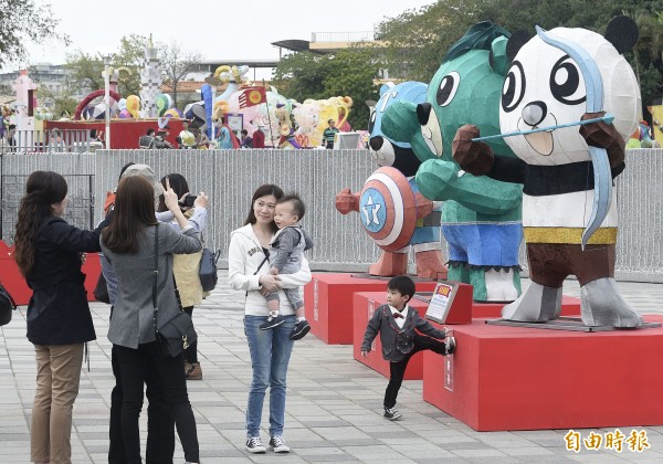 中央氣象局表示，今天（8日）東北季風減弱、氣溫回升，感受上溫暖舒適。（資料照，記者陳志曲攝）