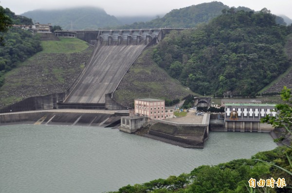 石門水庫水情告急，供水區實施第三階段限水，桃園市長鄭文燦盼未來石門水庫的水專供桃園用，不再支援新北市。（資料照，記者李容萍攝）